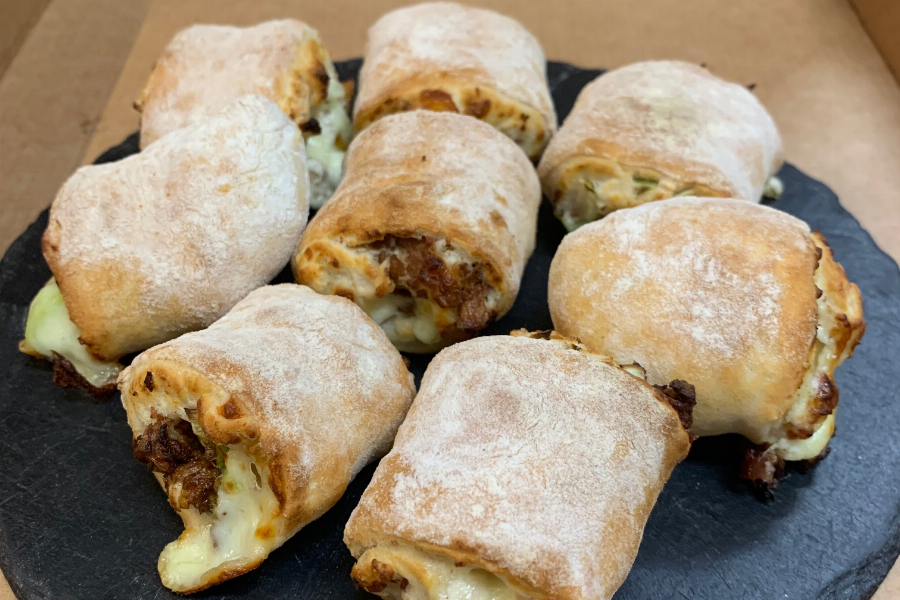 8 Frühlings- Pizzabrötchen