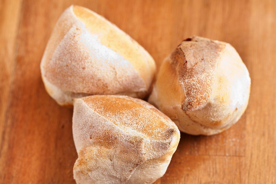 8 Pizzabrötchen ungefüllt