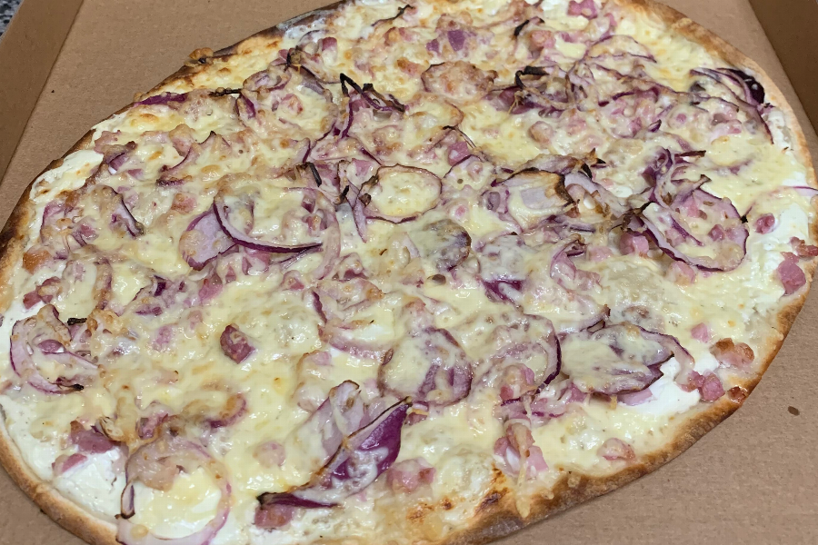 Original Elsässer Flammkuchen